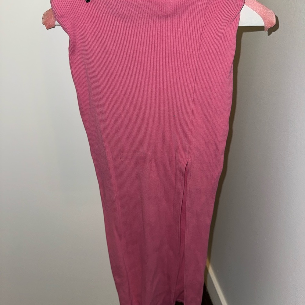 Chic Pink Skirt